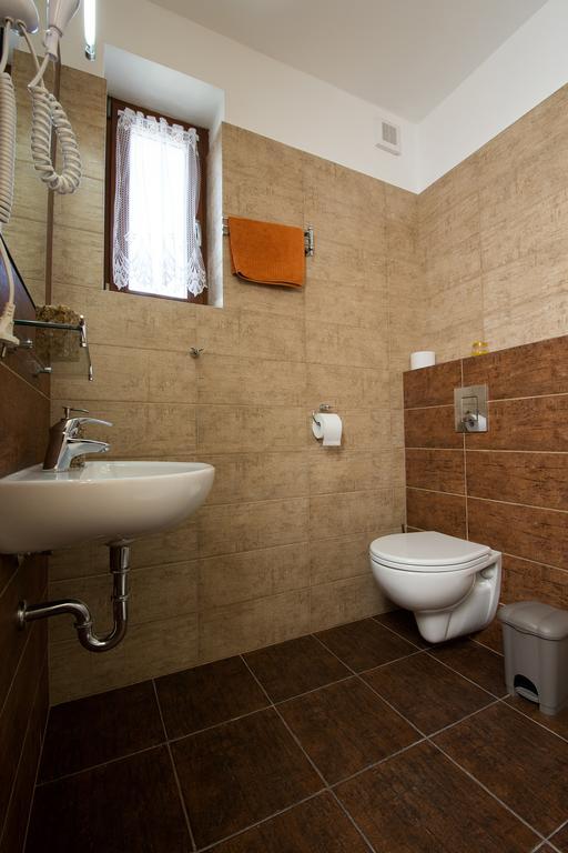 Penzion Admiral Třeboň Exteriör bild