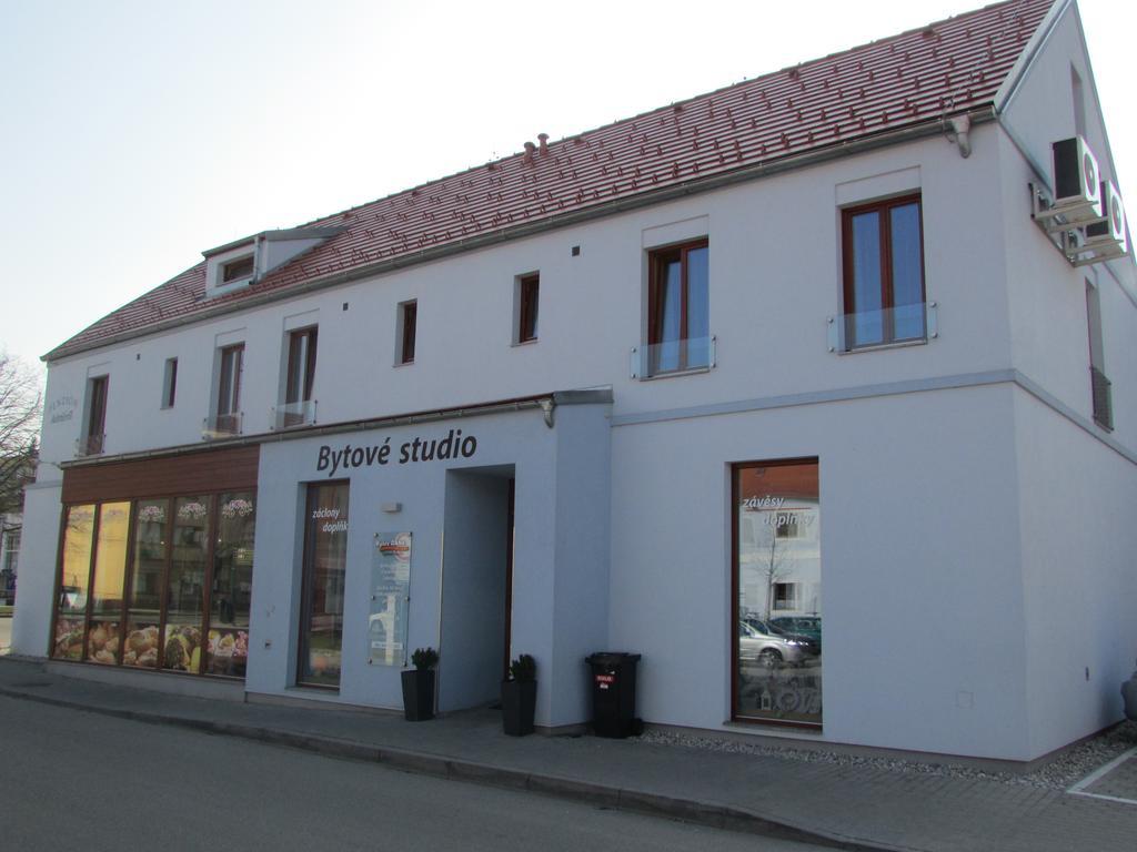 Penzion Admiral Třeboň Exteriör bild
